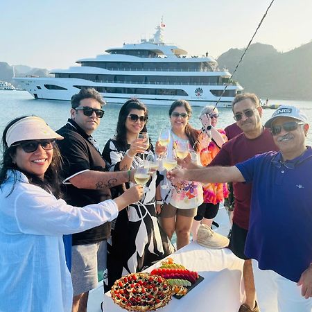 Scarlet Pearl Cruises - Wonder On Lan Ha Bay Hotel Ha Long Exterior photo